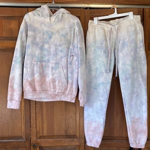 TALENTLESS matching watercolor set